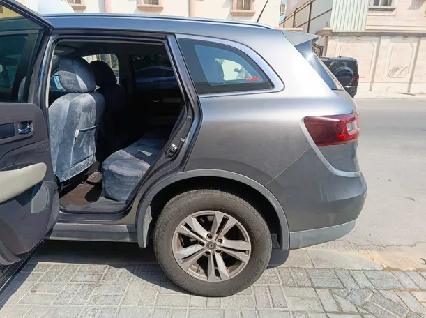 Car image 13