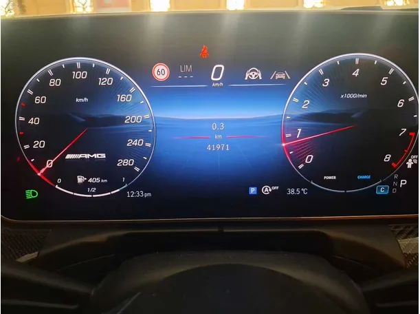 Car image 17