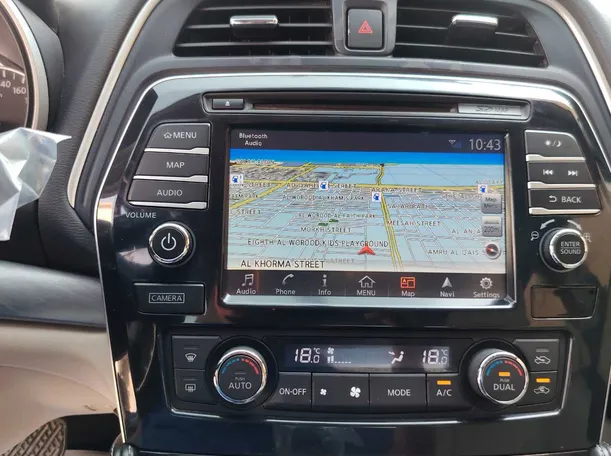 Car image 17