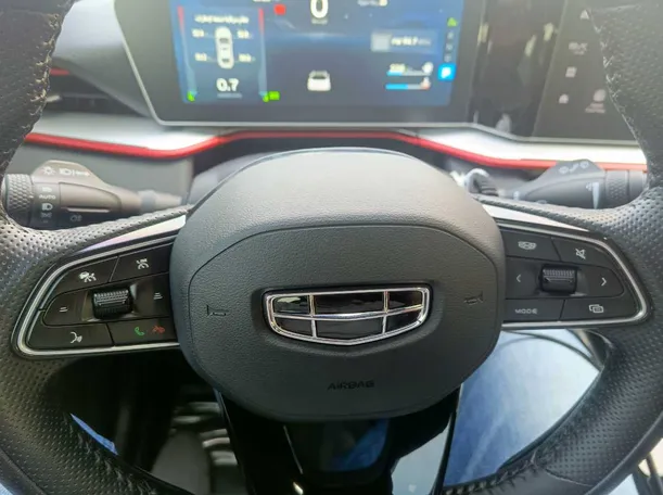 Car image 28