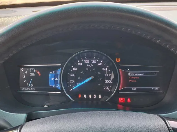 Car image 20