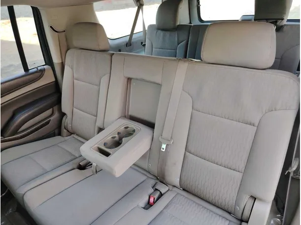 Car image 17