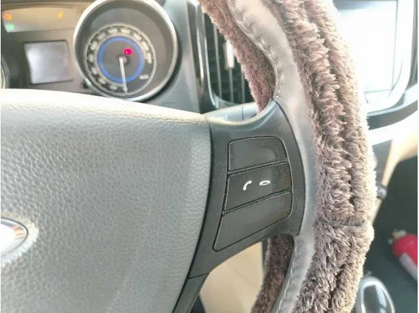 Car image 39