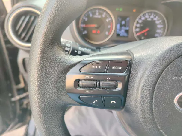 Car image 33