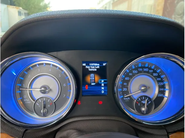 Car image 18