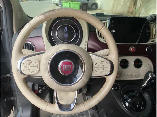 Car image 15