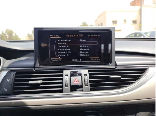 Car image 22
