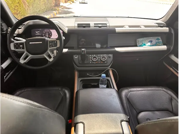 Car image 21