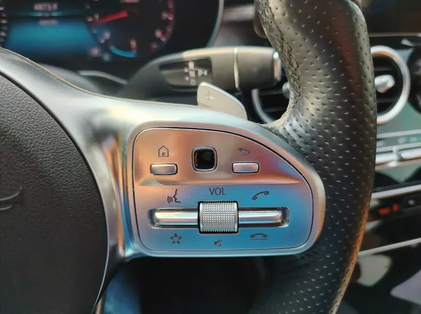 Car image 34