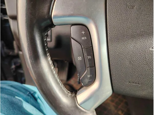 Car image 38