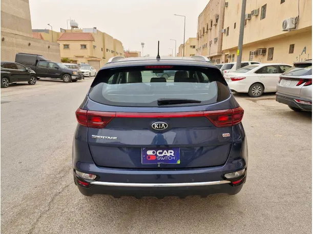 Car image 6