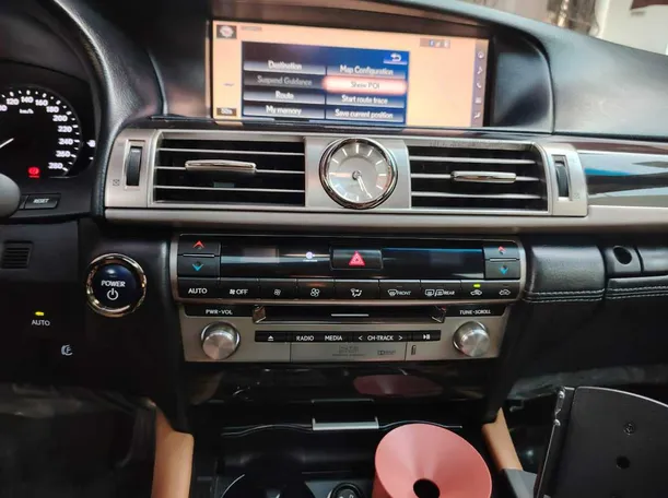 Car image 23