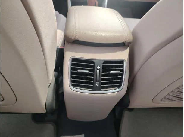 Car image 31
