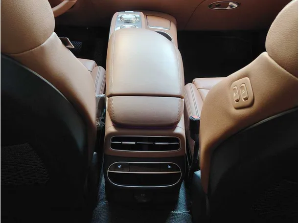 Car image 31