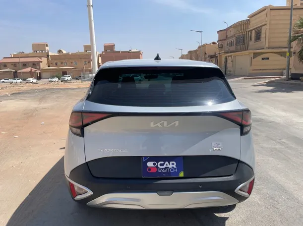 Car image 6