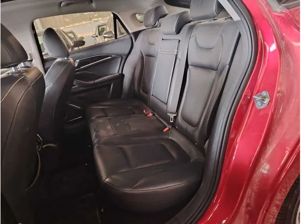 Car image 24