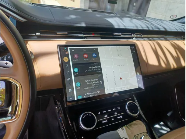 Car image 19