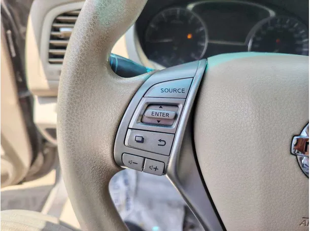 Car image 38