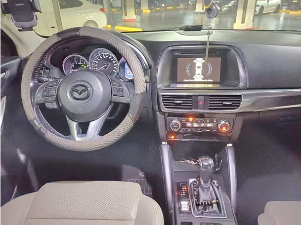 Car image 17