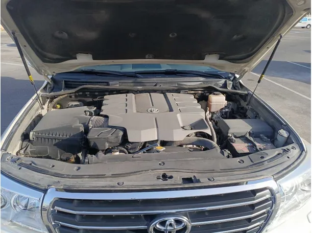Car image 22