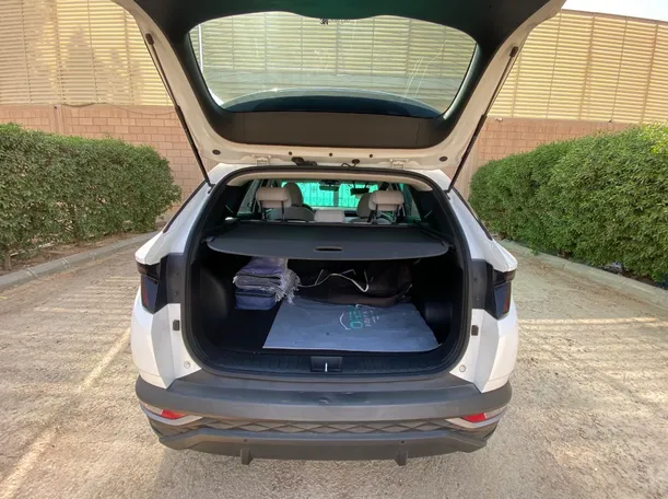 Car image 20