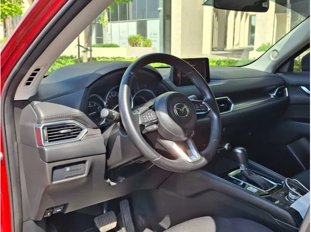 Car image 11
