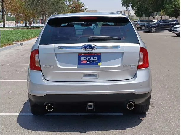 Car image 6