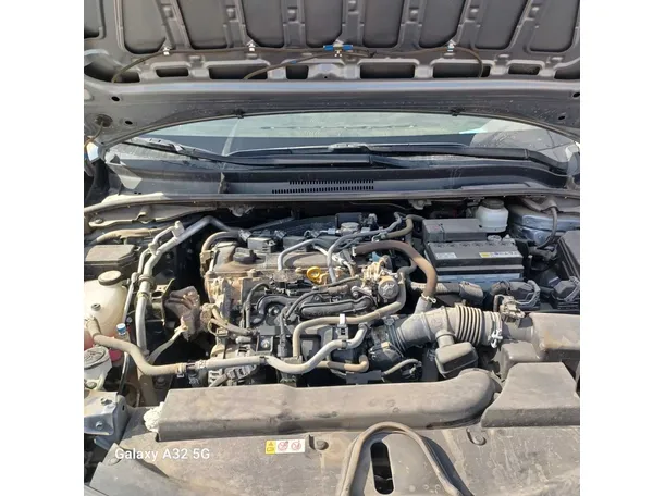 Car image 30
