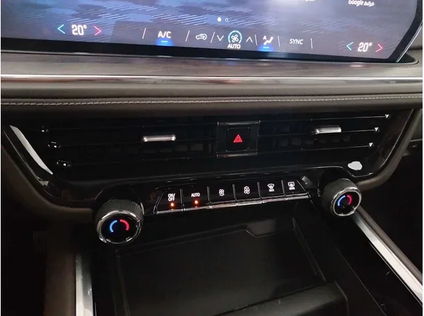 Car image 27