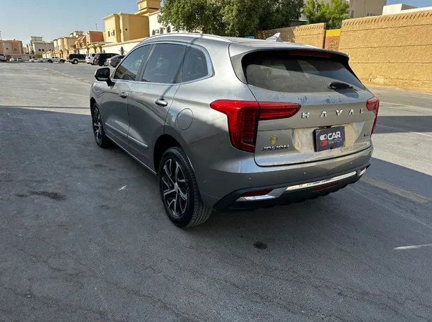 Car image 7