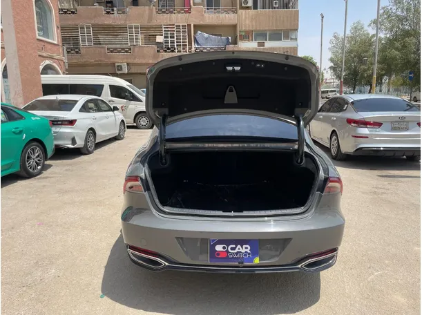 Car image 22