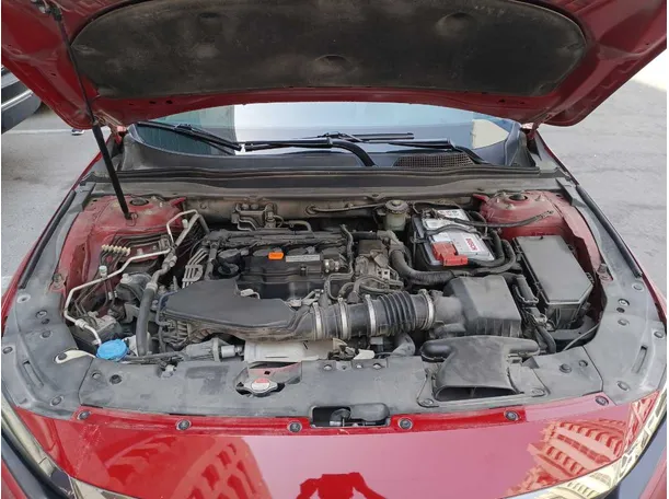 Car image 25