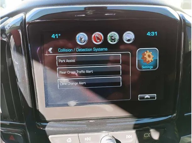 Car image 21