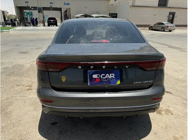 Car image 6