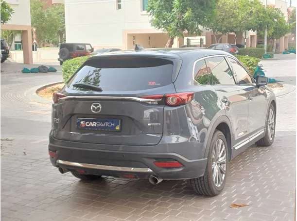 Car image 5
