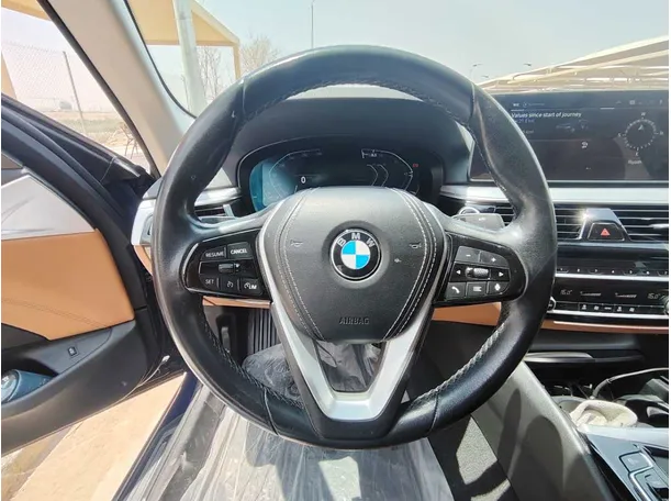 Car image 23