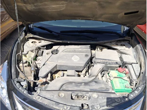 Car image 19