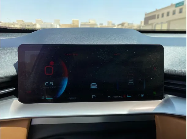 Car image 19