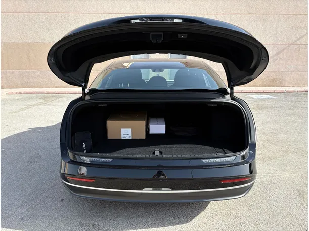 Car image 23