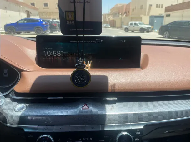 Car image 21