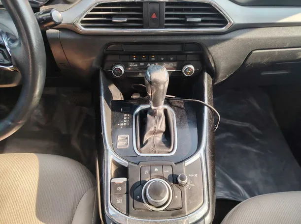 Car image 20