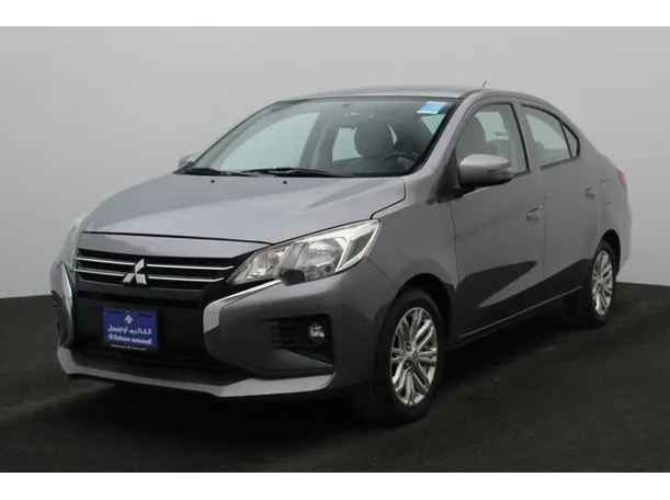 2023 ميتسوبيشي اتراج في الإمارات