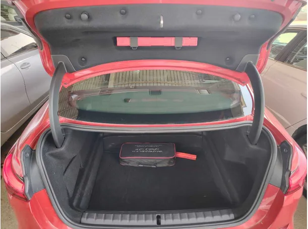 Car image 30