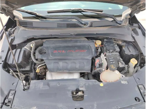Car image 30
