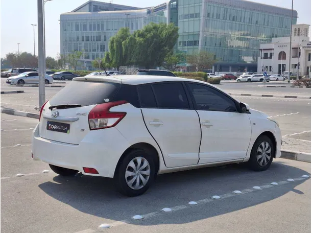 Car image 5