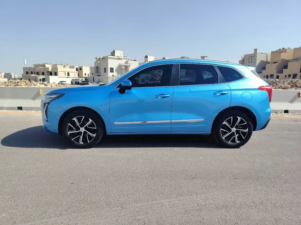 Car image 7
