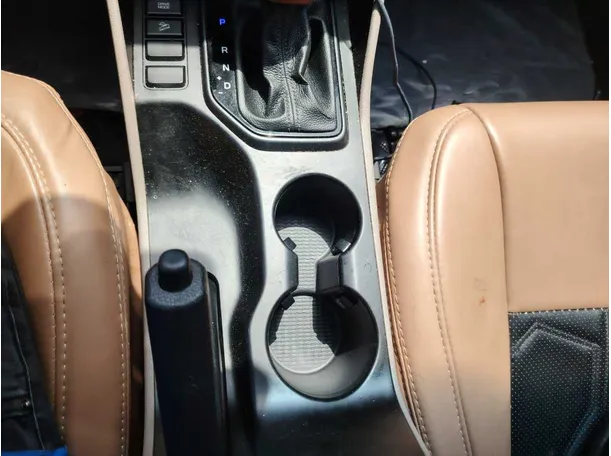 Car image 23