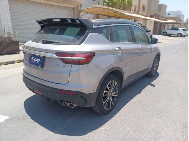 Car image 5
