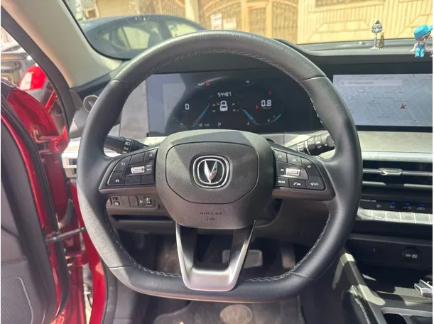 Car image 17