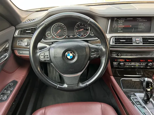 Car image 21